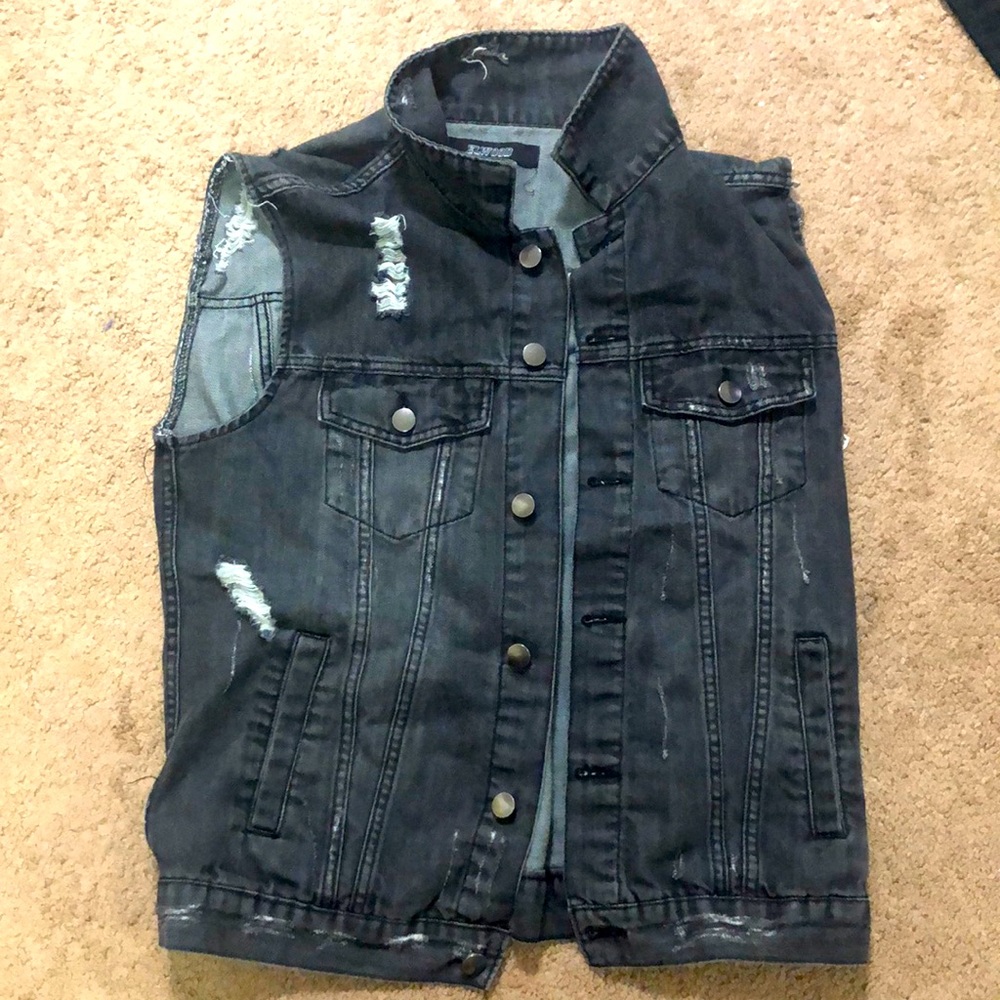 Elwood Sleeveless Jean Jacket